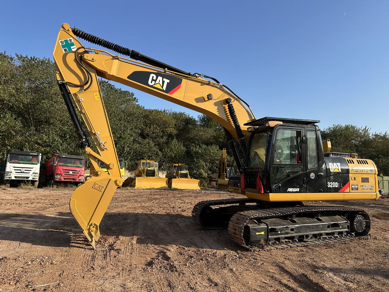 CATERPILLAR 320DL - Excavadora de cadenas: foto 3 CATERPILLAR 320DL - Excavadora de cadenas: foto 3