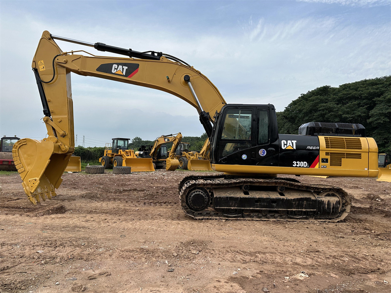 CATERPILLAR 330D - Excavadora de cadenas: foto 1 CATERPILLAR 330D - Excavadora de cadenas: foto 1