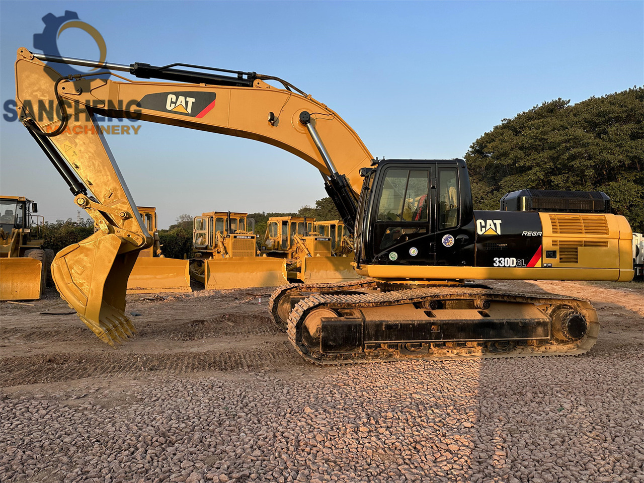 CATERPILLAR 330D2L - Excavadora de cadenas: foto 2 CATERPILLAR 330D2L - Excavadora de cadenas: foto 2