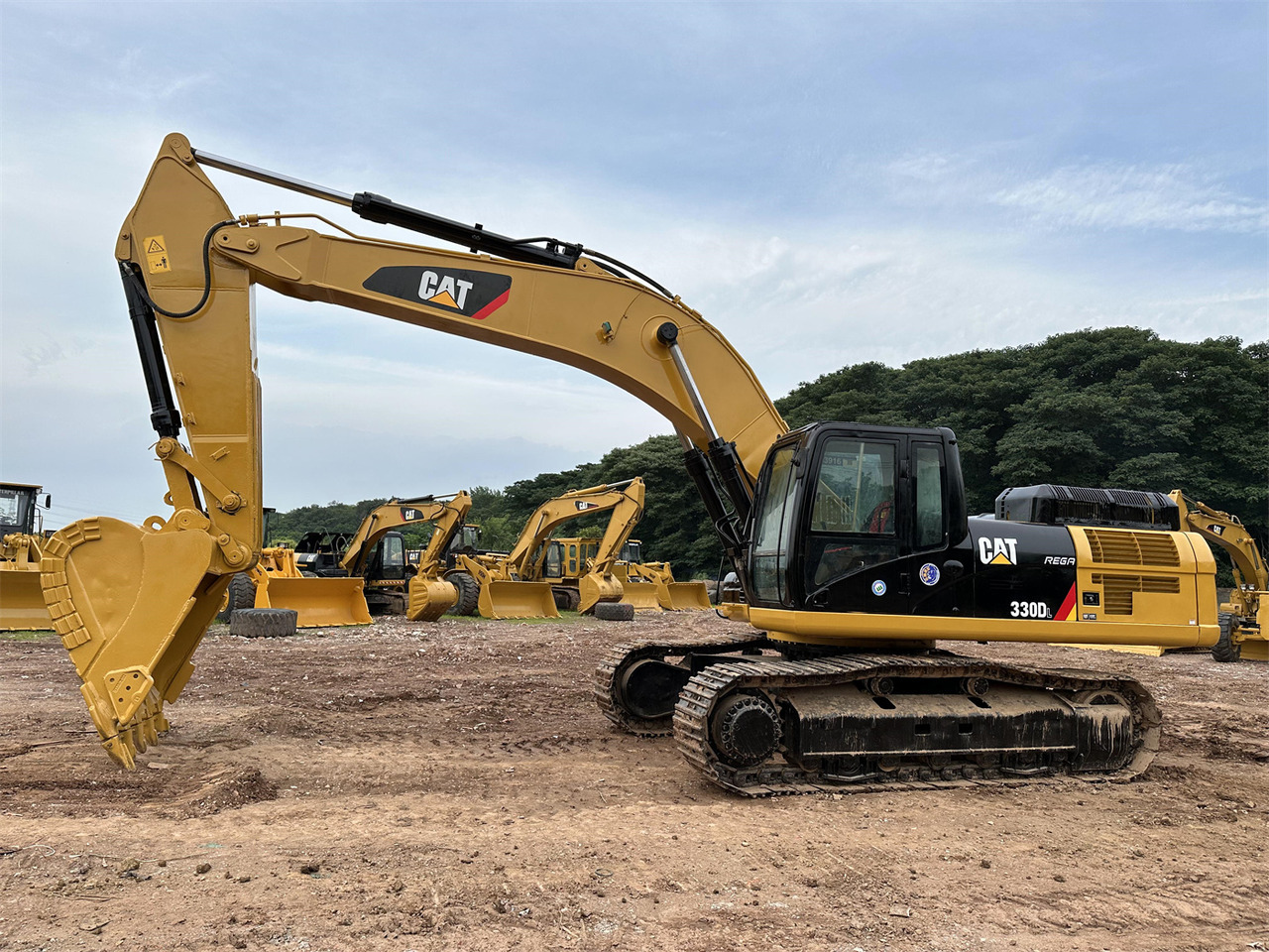 CATERPILLAR 330DL - Excavadora de cadenas: foto 3 CATERPILLAR 330DL - Excavadora de cadenas: foto 3
