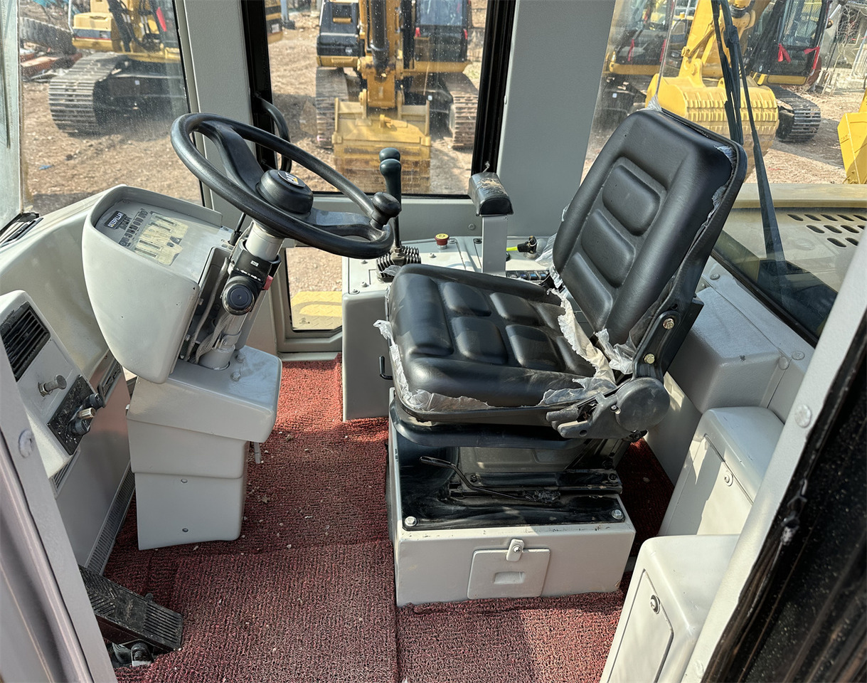 Cargadora de ruedas CATERPILLAR 950G: foto 9