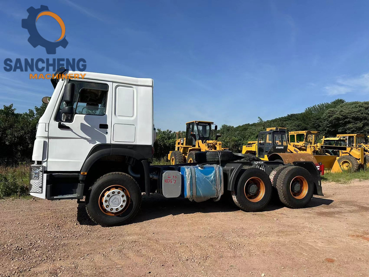 SINOTRUK HOWO Truck Head 371 - Cabeza tractora: foto 3 SINOTRUK HOWO Truck Head 371 - Cabeza tractora: foto 3
