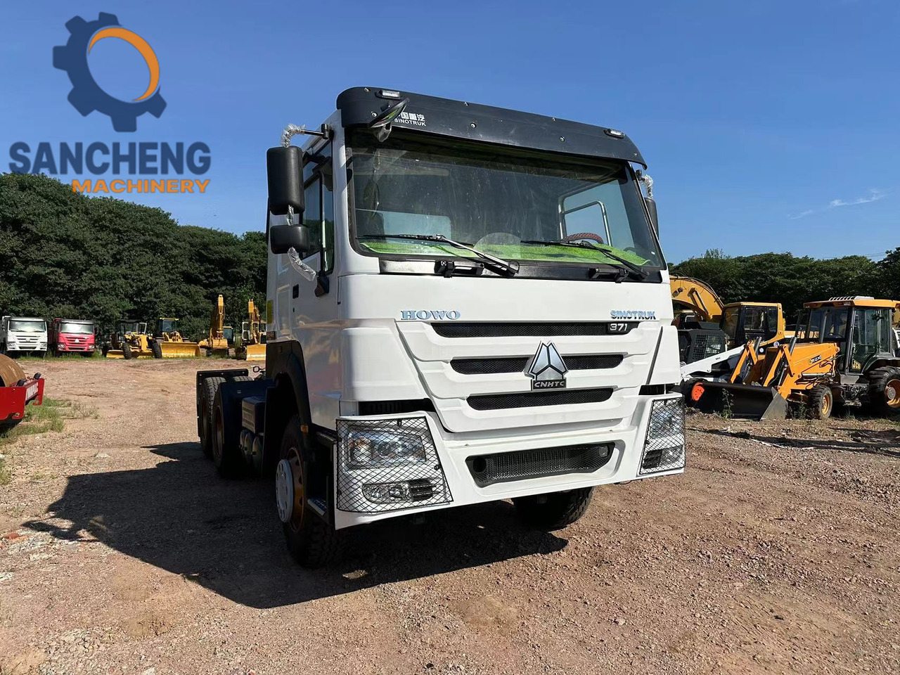 SINOTRUK HOWO Truck Head 371hp - Cabeza tractora: foto 1 SINOTRUK HOWO Truck Head 371hp - Cabeza tractora: foto 1