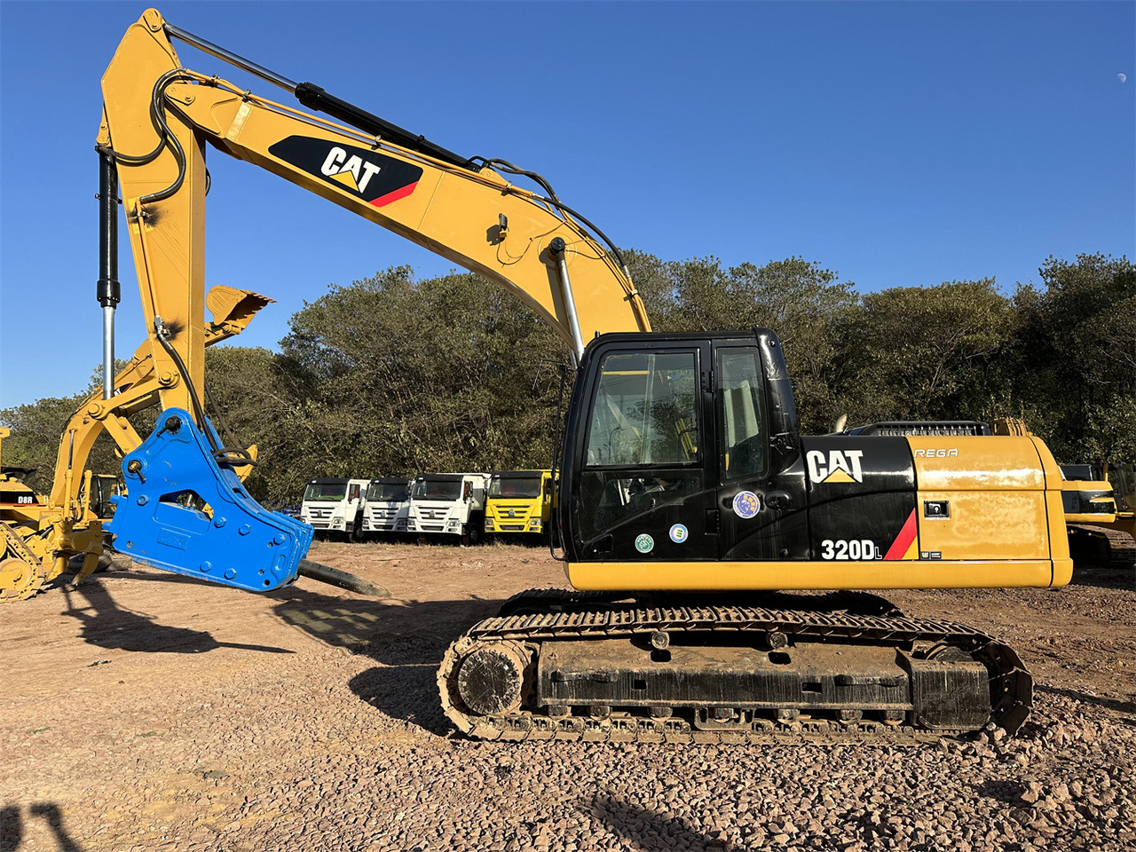 CATERPILLAR 320DL with Breaker and Rock Hammer - Maquinaria de construcción: foto 1 CATERPILLAR 320DL with Breaker and Rock Hammer - Maquinaria de construcción: foto 1