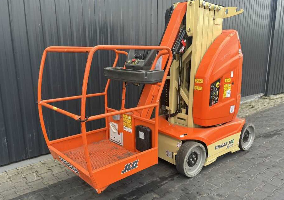 JLG Toucan 10E - Plataforma de mástil vertical: foto 1 JLG Toucan 10E - Plataforma de mástil vertical: foto 1