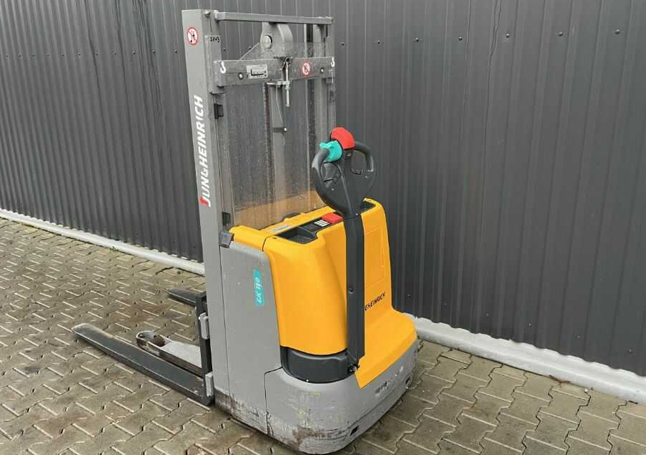 Jungheinrich EJC110 - Apilador: foto 3 Jungheinrich EJC110 - Apilador: foto 3