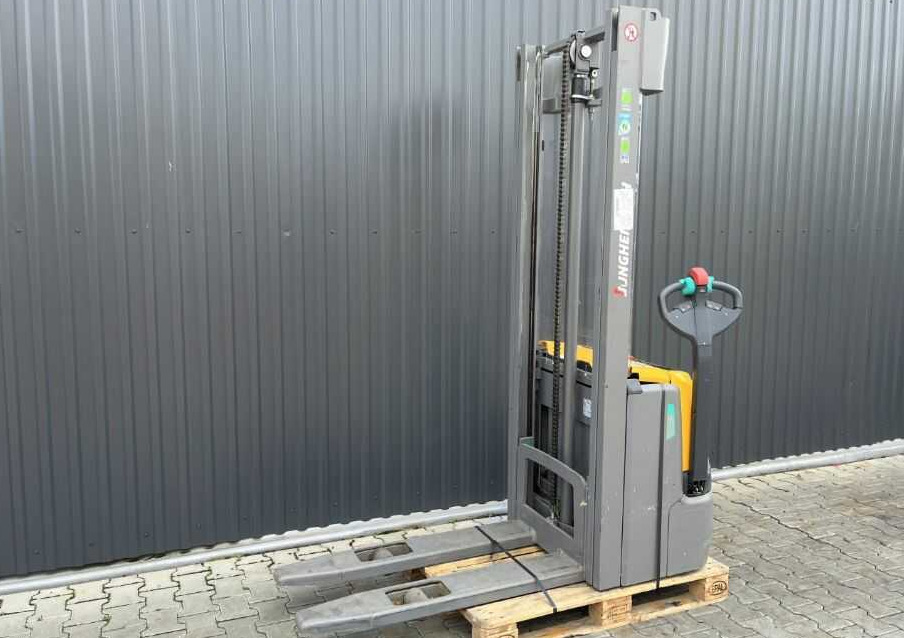 Jungheinrich EJC112 - Apilador: foto 1 Jungheinrich EJC112 - Apilador: foto 1