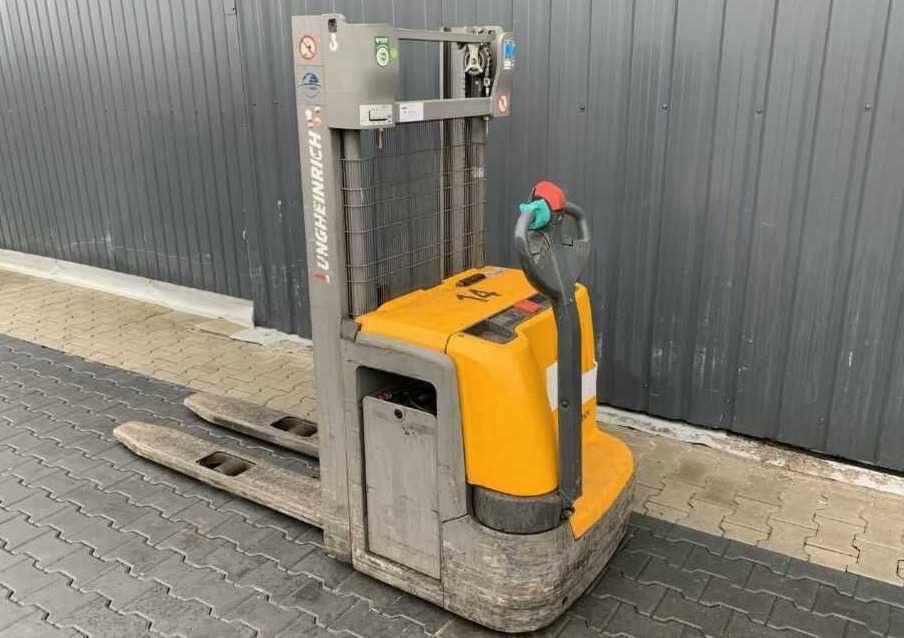 Jungheinrich EJC214 - Apilador: foto 3 Jungheinrich EJC214 - Apilador: foto 3