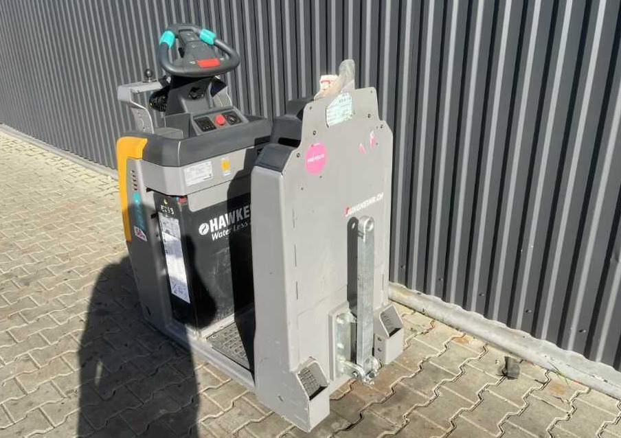 Jungheinrich EZS130 - Remolcadora: foto 3 Jungheinrich EZS130 - Remolcadora: foto 3