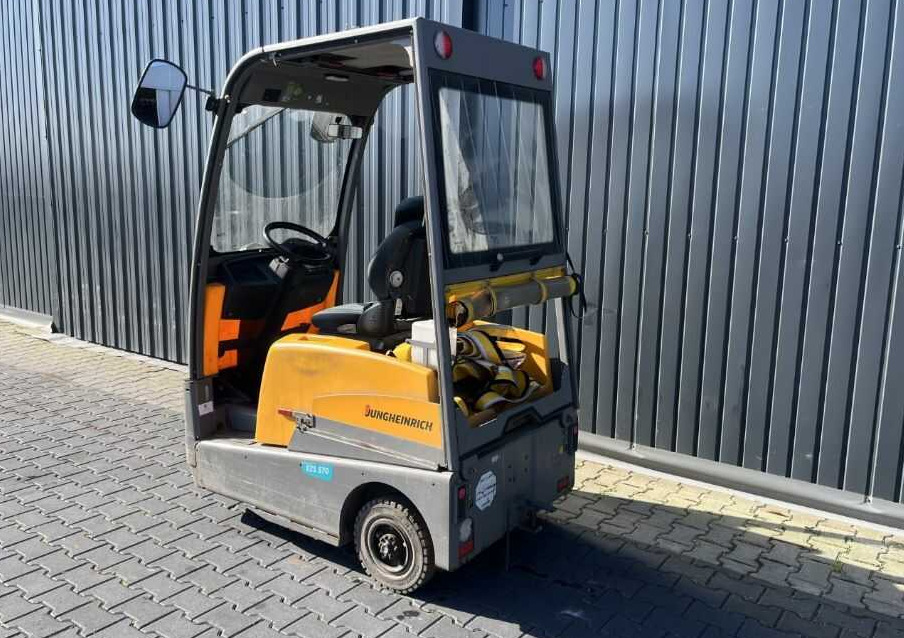 Jungheinrich EZS570 - Remolcadora: foto 3 Jungheinrich EZS570 - Remolcadora: foto 3