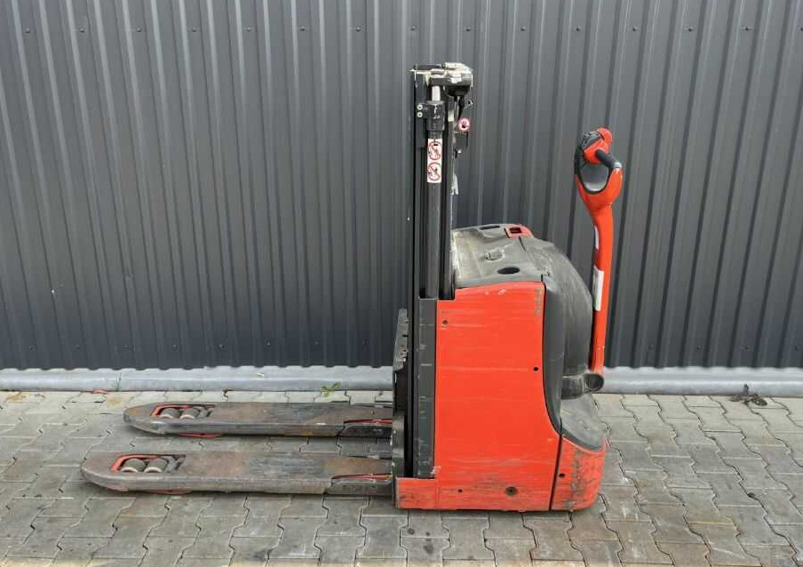 Linde D08 - Apilador: foto 2 Linde D08 - Apilador: foto 2
