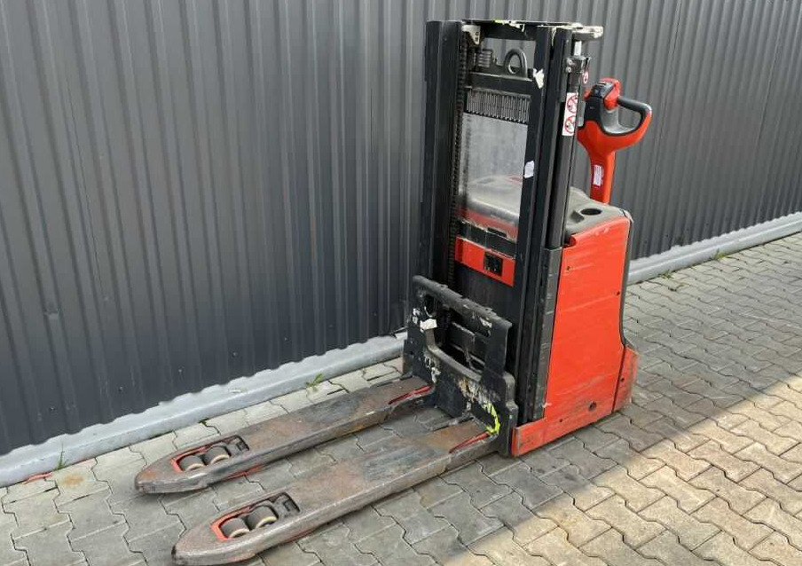 Linde D08 - Apilador: foto 1 Linde D08 - Apilador: foto 1
