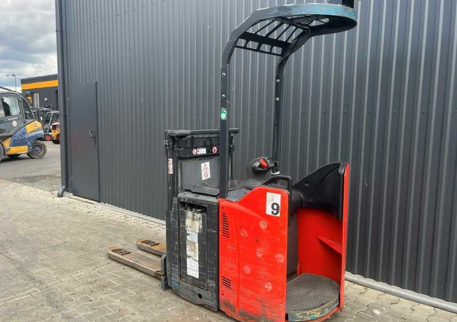 Linde D12HPSP - Apilador: foto 3 Linde D12HPSP - Apilador: foto 3