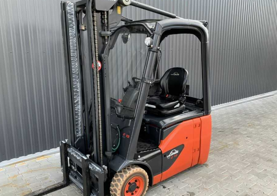 Linde E15-02 - Carretilla elevadora eléctrica: foto 1 Linde E15-02 - Carretilla elevadora eléctrica: foto 1