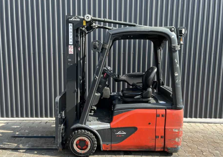Linde E16-02 - Carretilla elevadora eléctrica: foto 2 Linde E16-02 - Carretilla elevadora eléctrica: foto 2