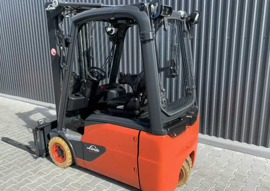 Linde E16-02 - Carretilla elevadora eléctrica: foto 2 Linde E16-02 - Carretilla elevadora eléctrica: foto 2