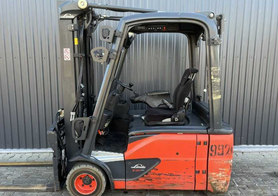 Linde E20L-02 - Carretilla elevadora eléctrica: foto 2 Linde E20L-02 - Carretilla elevadora eléctrica: foto 2