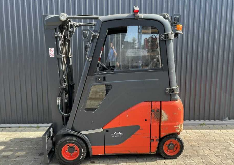 Linde E20PH-02 - Carretilla elevadora eléctrica: foto 2 Linde E20PH-02 - Carretilla elevadora eléctrica: foto 2