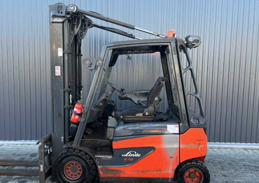 Linde E25-01 - Carretilla elevadora eléctrica: foto 2 Linde E25-01 - Carretilla elevadora eléctrica: foto 2