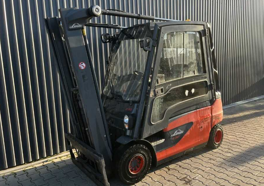 Linde E30L-01 - Carretilla elevadora eléctrica: foto 1 Linde E30L-01 - Carretilla elevadora eléctrica: foto 1