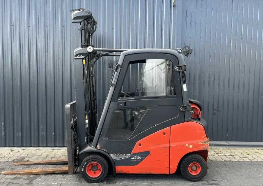 Linde H20T-01 - Carretilla elevadora de gas: foto 2 Linde H20T-01 - Carretilla elevadora de gas: foto 2