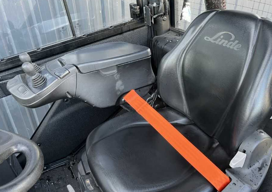 Carretilla elevadora de gas Linde H25T-02/600: foto 9
