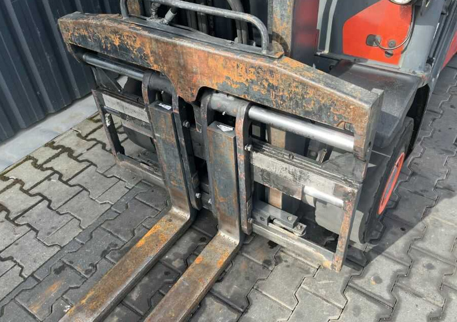 Carretilla elevadora de gas Linde H25T-02: foto 7