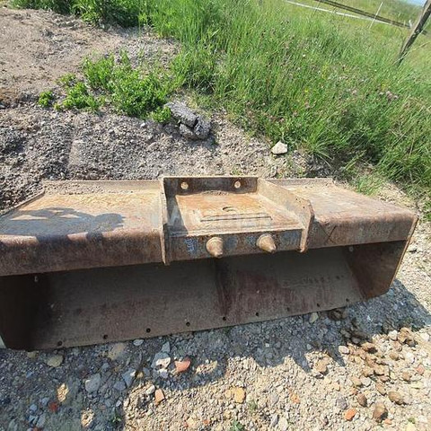 Mecalac 8MCR - Cazo: foto 2 Mecalac 8MCR - Cazo: foto 2