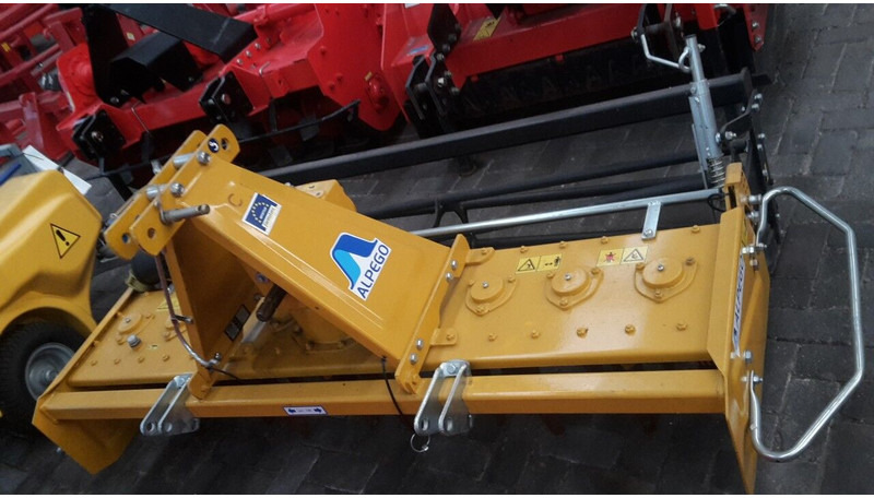 Alpego rotorkopeg - Grada rotativa: foto 1 Alpego rotorkopeg - Grada rotativa: foto 1