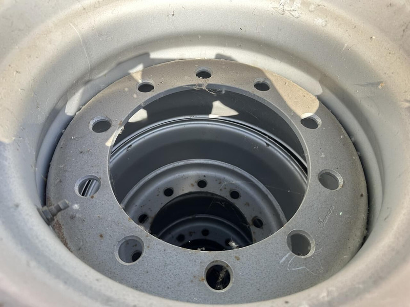 Onbekend - Neumático para Camión: foto 5 Onbekend - Neumático para Camión: foto 5