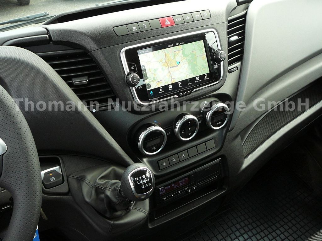 Grua de remolque autos, Furgoneta nuevo Iveco DAILY 70C18 Schiebeplateu Luftfed Navi: foto 27