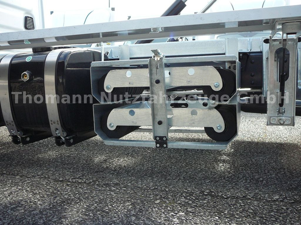 Grua de remolque autos, Furgoneta nuevo Iveco DAILY 70C18 Schiebeplateu Luftfed Navi: foto 10