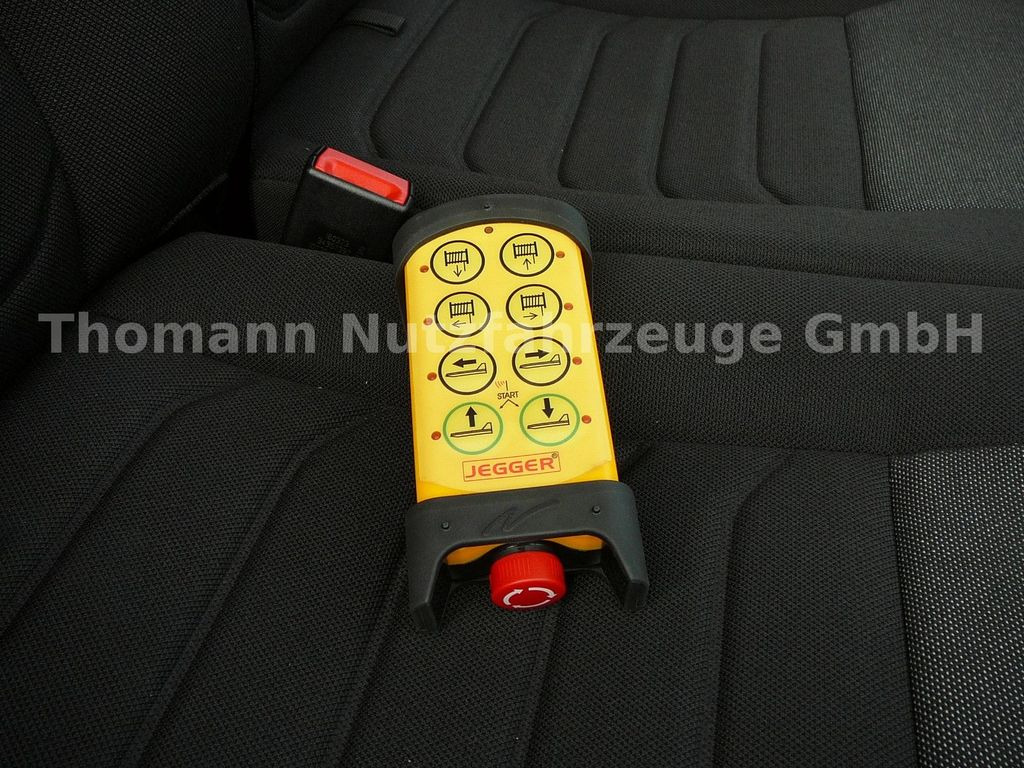 Grua de remolque autos, Furgoneta nuevo Iveco DAILY 70C18 Schiebeplateu Luftfed Navi: foto 19