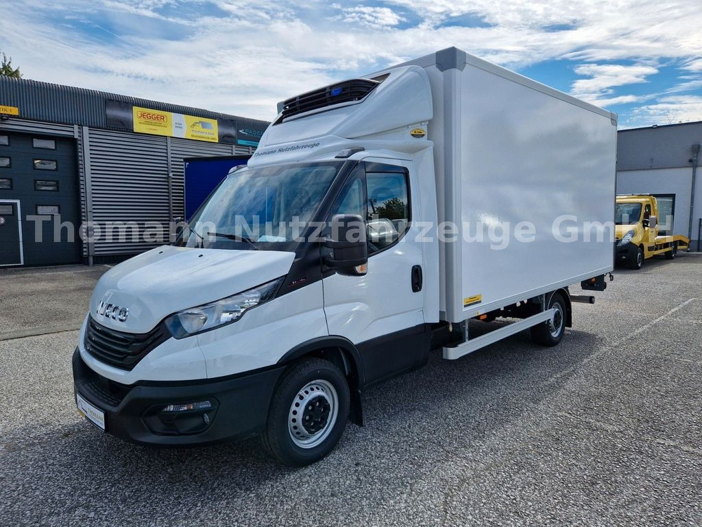 Iveco Daily 35S18 Kühlkoffer LBW BÄR Xarios 300 GH Iveco Daily 35S18 Kühlkoffer LBW BÄR Xarios 300 GH - Furgoneta frigorifica: foto 3 Iveco Daily 35S18 Kühlkoffer LBW BÄR Xarios 300 GH Iveco Daily 35S18 Kühlkoffer LBW BÄR Xarios 300 GH - Furgoneta frigorifica: foto 3