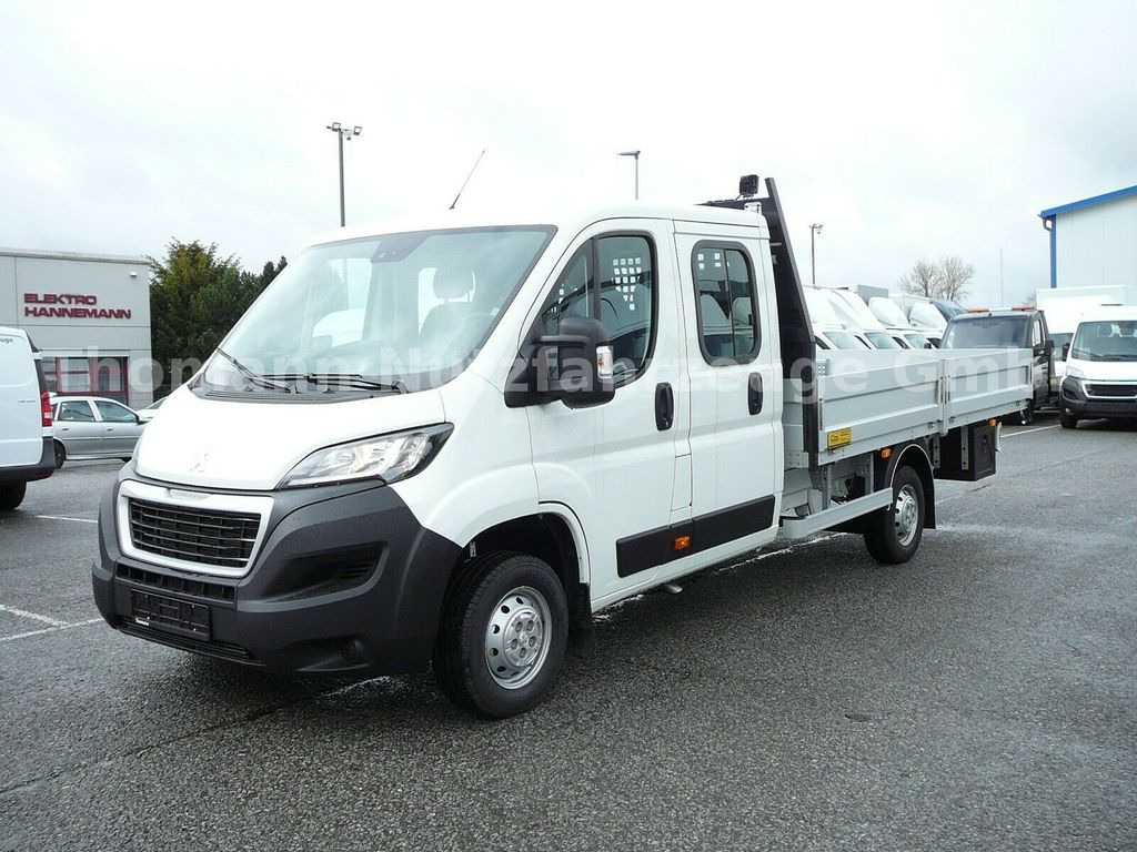 Peugeot Boxer Pritsche 7 Sitzer Klimaaut. Luftfederung - Furgoneta caja abierta, Furgoneta combi: foto 2 Peugeot Boxer Pritsche 7 Sitzer Klimaaut. Luftfederung - Furgoneta caja abierta, Furgoneta combi: foto 2