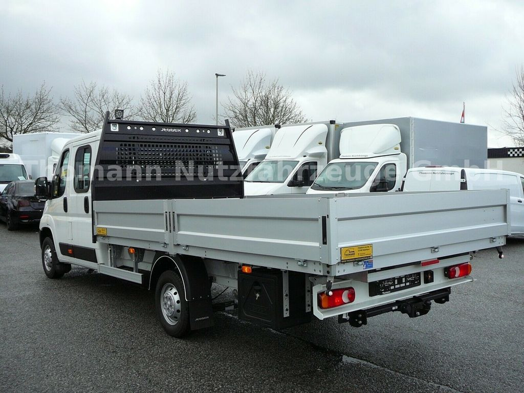 Peugeot Boxer Pritsche 7 Sitzer Klimaaut. Luftfederung - Furgoneta caja abierta, Furgoneta combi: foto 5 Peugeot Boxer Pritsche 7 Sitzer Klimaaut. Luftfederung - Furgoneta caja abierta, Furgoneta combi: foto 5