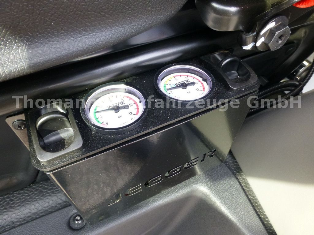Furgoneta frigorifica nuevo Renault Master by Trucks Kühlkoffer LBW Xarios 300 GH: foto 23