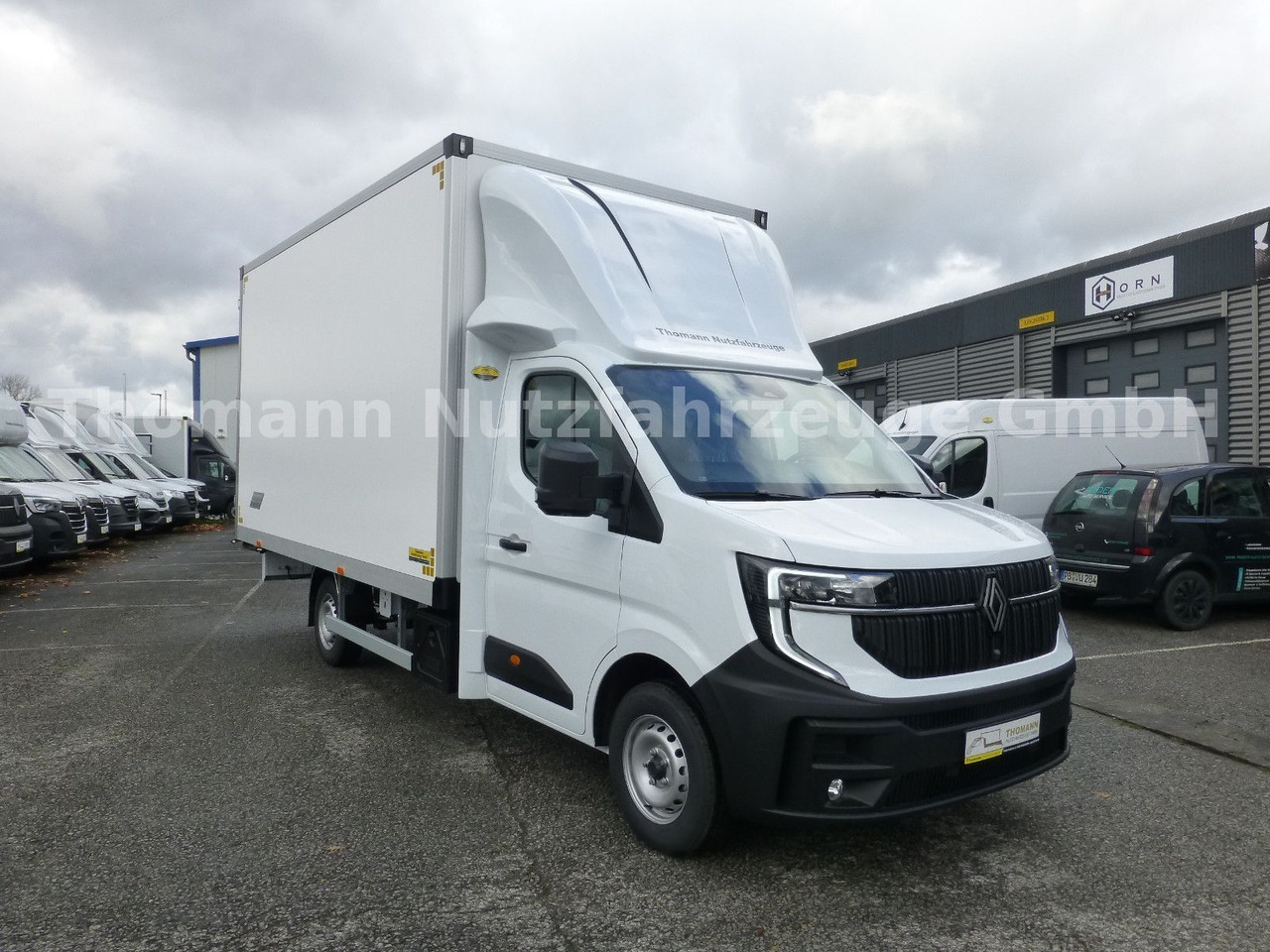Renault NEW Master 2025 Koffer Türen Möbelkoffer - Furgoneta caja cerrada: foto 1 Renault NEW Master 2025 Koffer Türen Möbelkoffer - Furgoneta caja cerrada: foto 1