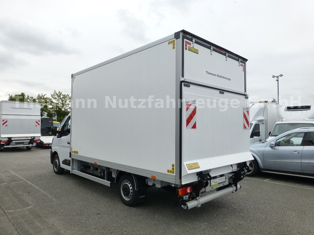 Renault NEW Master 2025 Koffer mit BÄR Ladebordwand - Furgoneta caja cerrada: foto 5 Renault NEW Master 2025 Koffer mit BÄR Ladebordwand - Furgoneta caja cerrada: foto 5