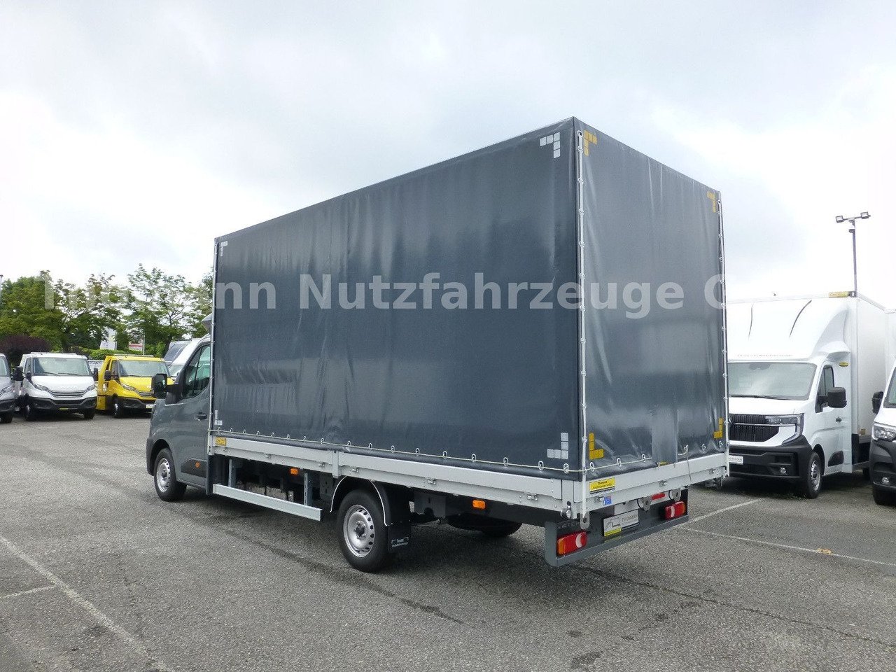 Renault NEW Master Pritsche Plane Premium 2025 - Furgoneta con lona: foto 5 Renault NEW Master Pritsche Plane Premium 2025 - Furgoneta con lona: foto 5