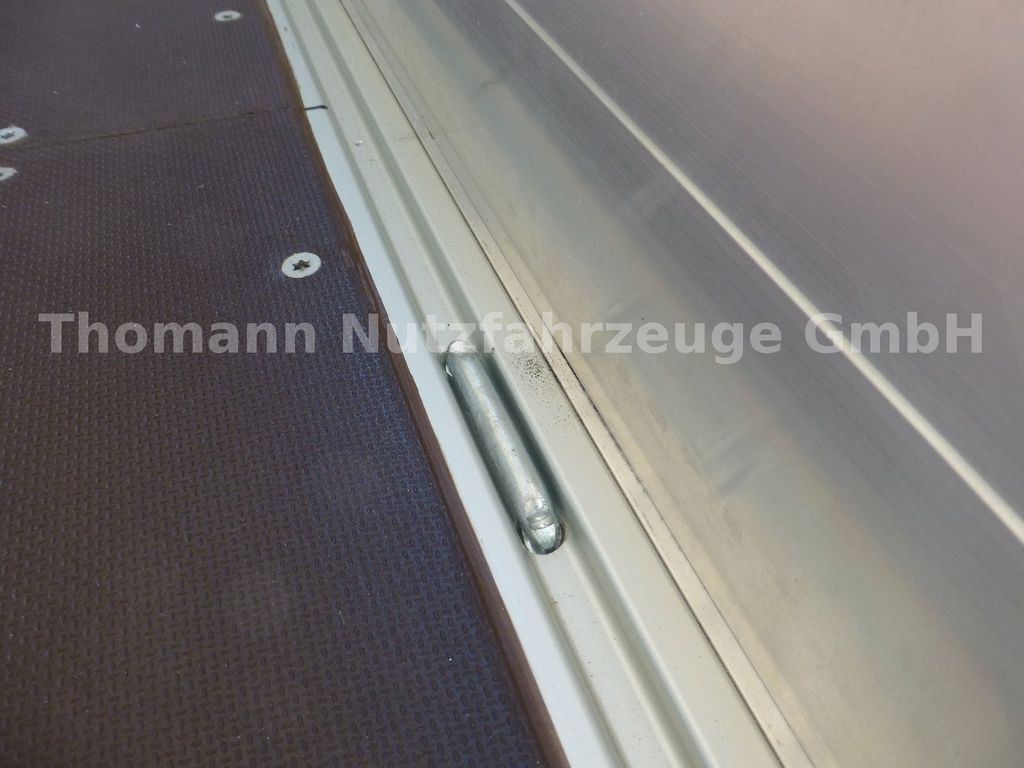 Furgoneta con lona nuevo Renault Pritsche Plane mit Schlafkabine hinten: foto 9 Furgoneta con lona nuevo Renault Pritsche Plane mit Schlafkabine hinten: foto 9