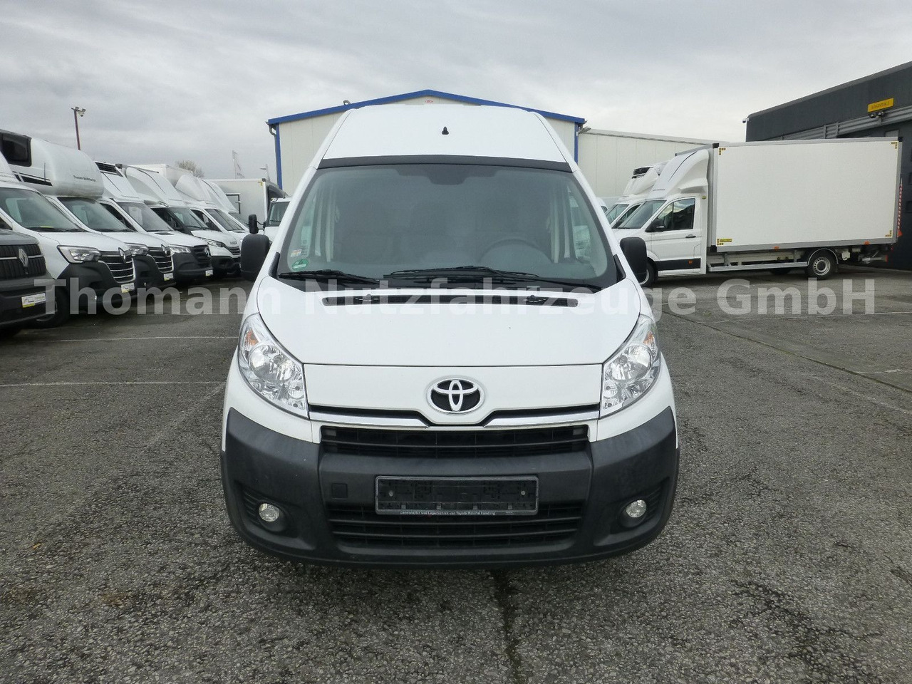 Toyota PROACE 2.0d L2H2 Klima Standheizung - Furgoneta pequeña: foto 3 Toyota PROACE 2.0d L2H2 Klima Standheizung - Furgoneta pequeña: foto 3