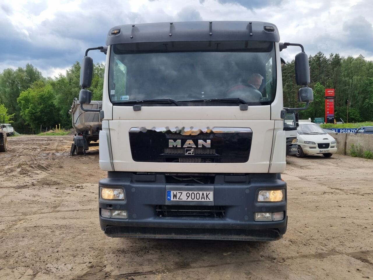 MAN TGM 18.290 - Camión volquete: foto 1 MAN TGM 18.290 - Camión volquete: foto 1