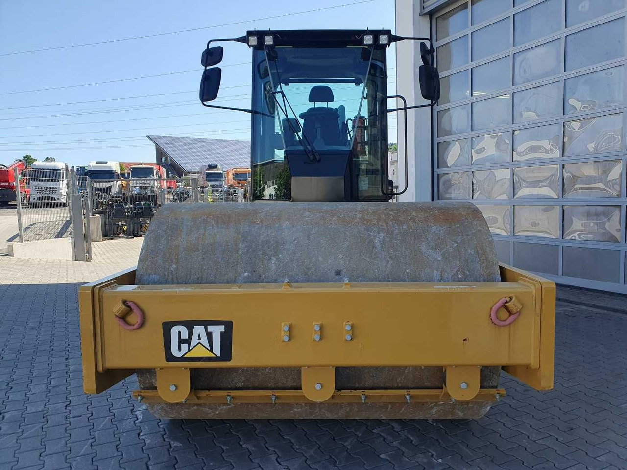 Compactador CAT CS66B Walzenzug / 2017 / nur 630h! / Klima: foto 8 Compactador CAT CS66B Walzenzug / 2017 / nur 630h! / Klima: foto 8