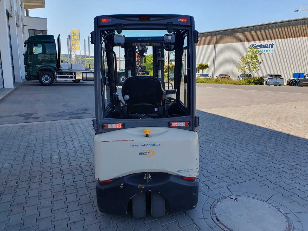Crown SCT6020-1.3 /Triplex: 4.30m /Batterie 2020 - Carretilla elevadora eléctrica: foto 5 Crown SCT6020-1.3 /Triplex: 4.30m /Batterie 2020 - Carretilla elevadora eléctrica: foto 5
