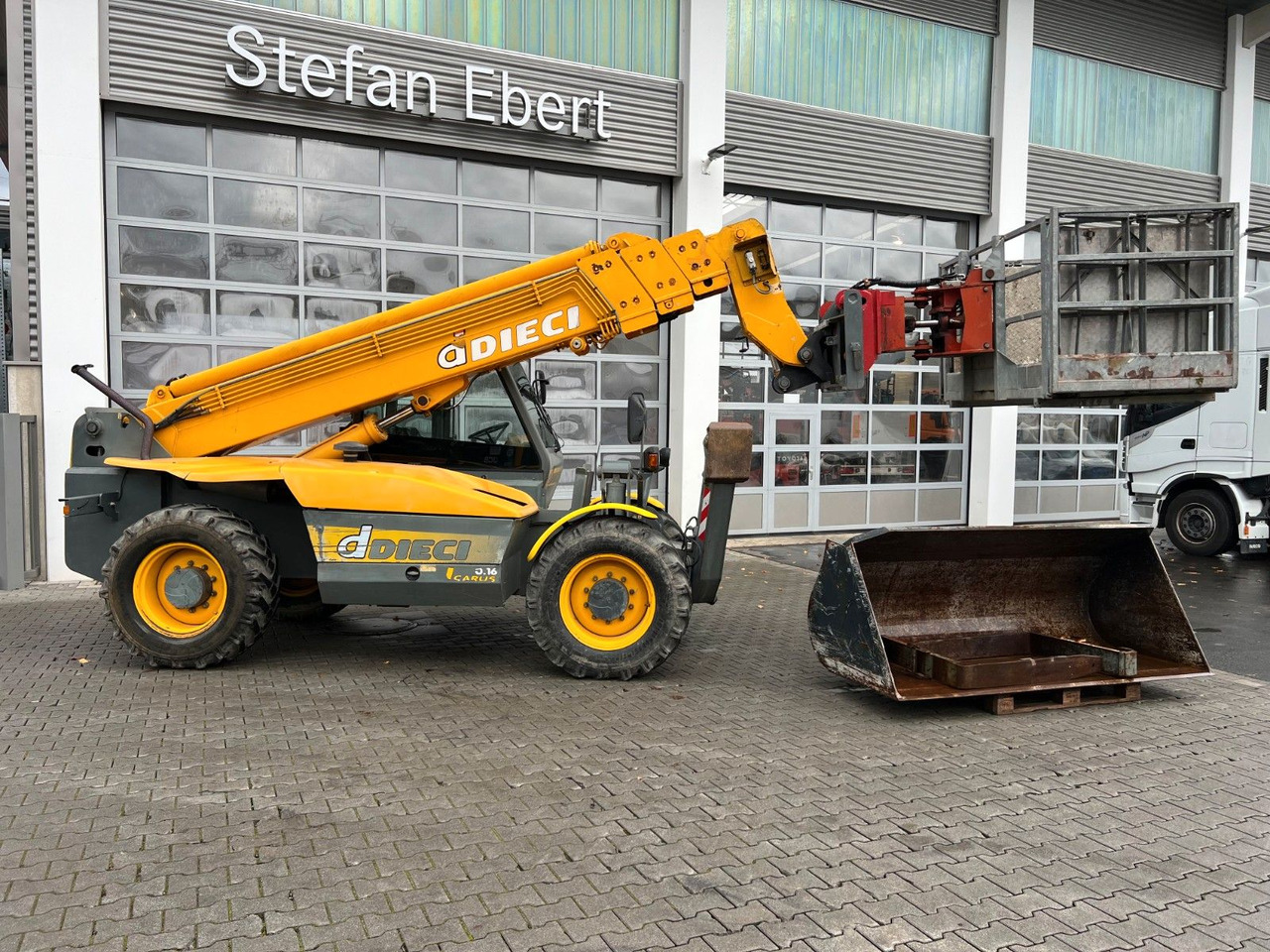 Dieci Icarus 40.16 ET 166 / 4.238 h / 2003 - Manipulador telescópico: foto 2 Dieci Icarus 40.16 ET 166 / 4.238 h / 2003 - Manipulador telescópico: foto 2