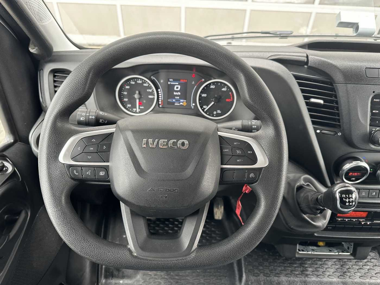 Furgoneta basculante Iveco 70C18H 3-S.Kipper *R.3750mm*7Sitze*AHK*: foto 10