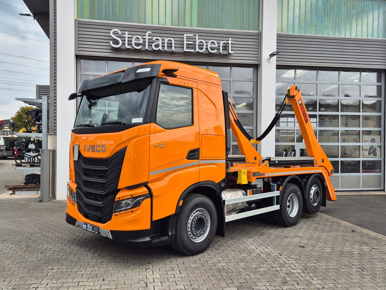 Iveco AS280X58Y/ PS ON Hiab FTR18 Funk AHK Bett Cam - Camión volquete: foto 4 Iveco AS280X58Y/ PS ON Hiab FTR18 Funk AHK Bett Cam - Camión volquete: foto 4