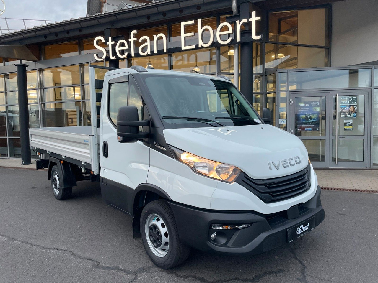 Furgoneta basculante Iveco Daily 35S14 A8*R3.450mm*Automatik*Kamera*2Sitze*: foto 18 Furgoneta basculante Iveco Daily 35S14 A8*R3.450mm*Automatik*Kamera*2Sitze*: foto 18
