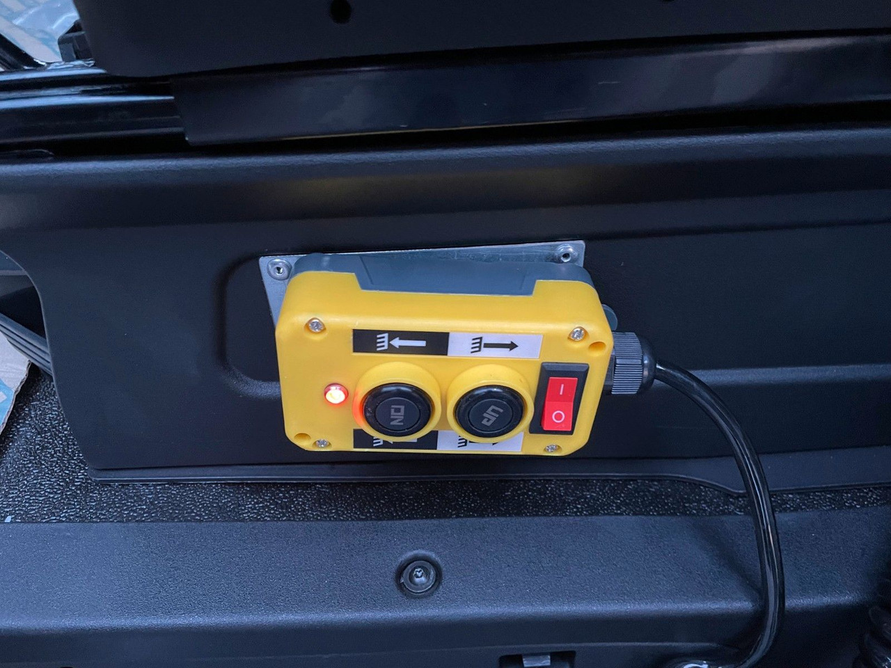 Furgoneta basculante Iveco Daily 35S14 A8*R3.450mm*Automatik*Kamera*2Sitze*: foto 14 Furgoneta basculante Iveco Daily 35S14 A8*R3.450mm*Automatik*Kamera*2Sitze*: foto 14